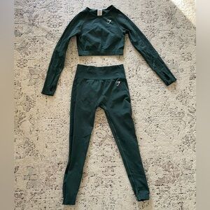 Gymshark Long Sleeve Top & Legging Workout Set - Size M